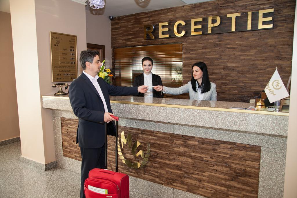 Hotel Megalos 콘스탄차 외부 사진