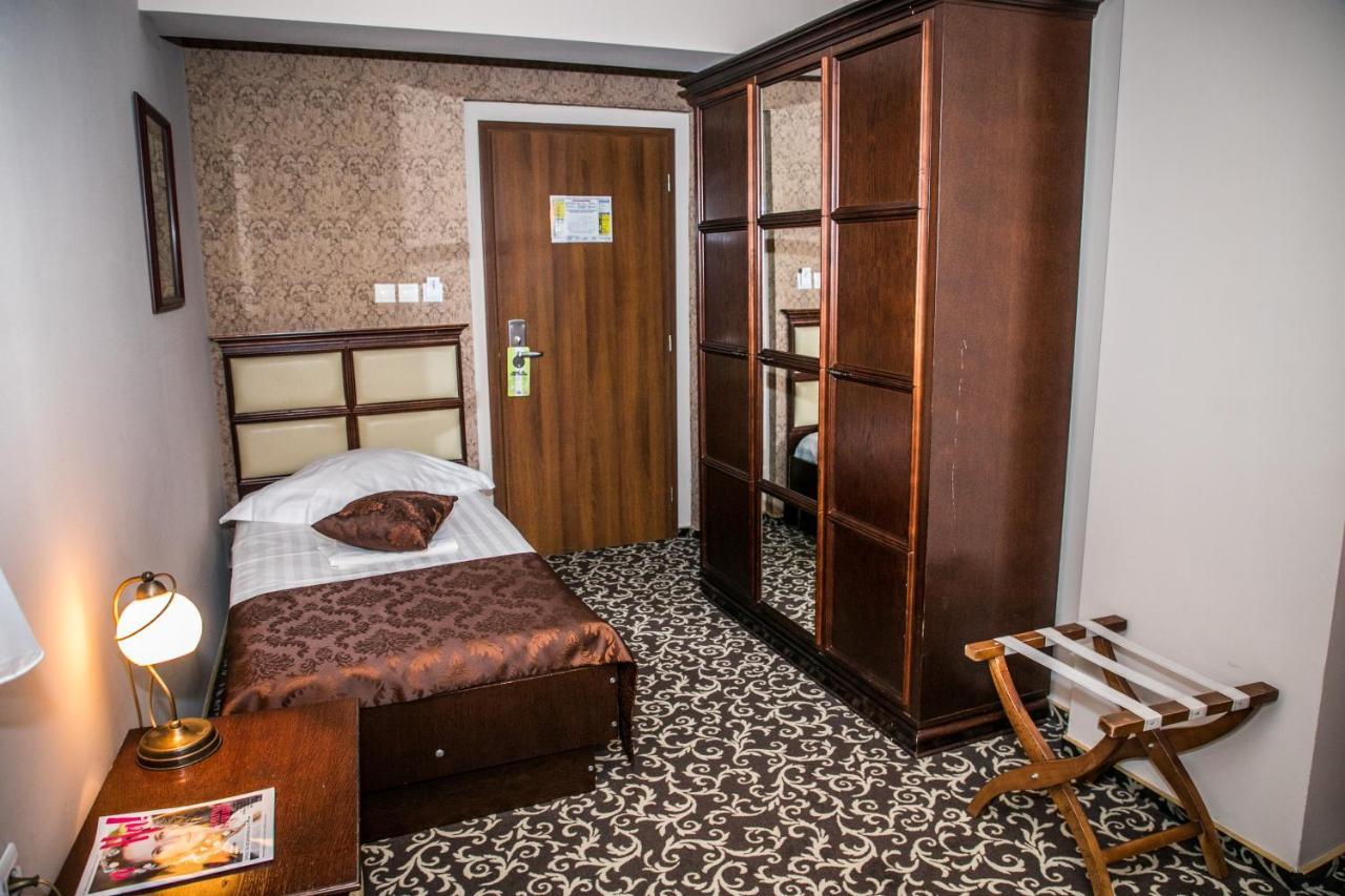 Hotel Megalos 콘스탄차 외부 사진